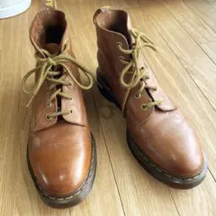 ドクターマーチン 6ホール UK8 ブーツ