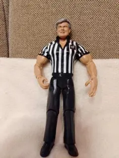 中古　レア！WWE（WWF ）WCW エリック・ビショフ　レフェリーバージョンのサムネイル