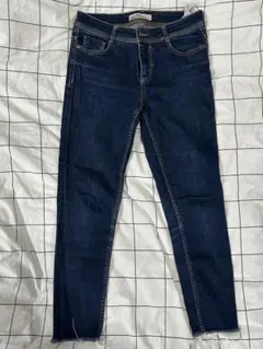 【即購入可】ZARA BASIC スキニーデニムのサムネイル