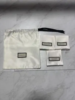 GUCCI 巾着袋 保存袋 4点セットのサムネイル