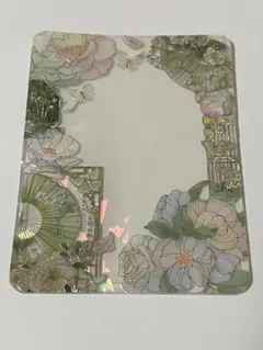 572.トレカデコ 硬質カードケースデコ B8
