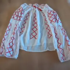 ビンテージ刺繍ブラウス