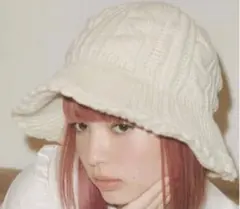 新品 merry lenny ケーブル編みニット帽 アイボリー
