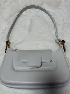 チャールズアンドキース バック