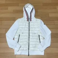 MONCLER ダークグレー フード付きパーカー ペプラム最終お値下げ セール】ペプラムパーカー ジップ パーカー フード付き ペプラム