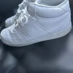 NIKE ホワイト ハイカットスニーカー