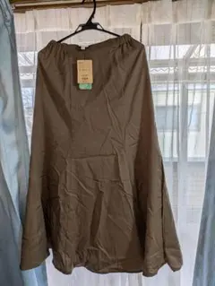 新品未使用タグ付きニコアンドテンセルマーメイドスカートカーキＬ