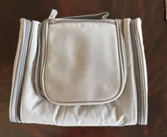 吊るして使える洗面用具　大容量　トラベルポーチ 旅行用