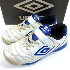 umbro アンブロ サッカートレーニングシューズ 22cm