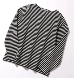 アダムエロペ ボーダーポンチオーバーサイズ　長袖Tシャツ