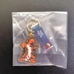 くまのプーさん　一番くじ　Ｊ賞　アクリルチャーム　ティガー