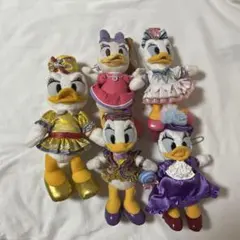 ディズニー デイジー 周年まとめ売り ぬいぐるみバッジ ぬいば