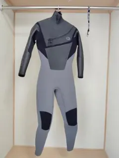 BEWET セミドライスーツ