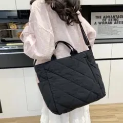 ショルダーバッグ 斜めがけ　黒　キルティング ショルダーバッグ 大容量 A4