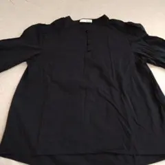 タイムセール　黒シャツ　七分袖