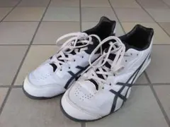 ASICS ジュニアスパイク 22cm