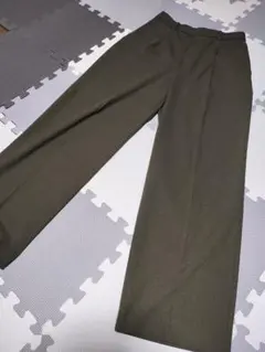 UNIQLO タックワイドパンツ オリーブカラー M 460311