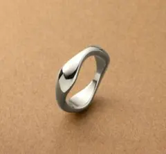 Item thumbnail for item 41b829cc-186f-4d3c-8a28-38c4b2e9d7ea