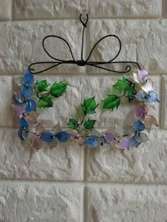 ワイヤーアート　花の装飾リース