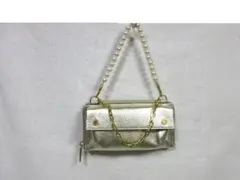 アクセソワ ドゥ マドモワゼル　チェーン　ラウンドファスナー　長財布　未使用品のサムネイル
