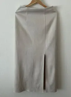 【ZARA】フェイクスエードタイトスカート／ベージュM