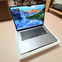 MacBook Air 15インチ M2 8GB 512GB UK配列