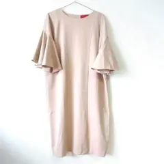 somari ベージュ フレア袖 ワンピース　ドレス