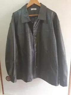 Item thumbnail for item 127cc8a0-1690-44cd-808b-60736cd52325