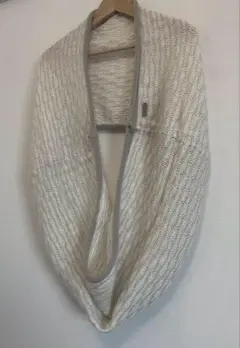 未使用タグなし kensie ニットスヌード クリーム・ベージュ