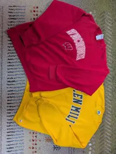 ウィスコンシン大学赤スウェット＆グレンミルズ黄スウェット