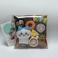 ガチャ詰めポーチ　ちいかわ　ハチワレ　お菓子　11