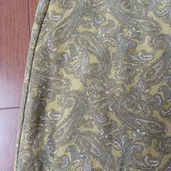 LOWRYS FARM　黄色ペイズリー柄ロングスカート