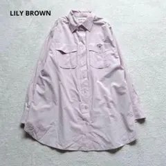 リリーブラウン Lily Bearオーバーサイズシャツ　ブラウス　ワンポイント.