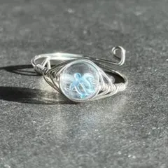 WR695S 天然石 パワーストーン ワイヤーリング ホヌ彫り 水晶 ブルー