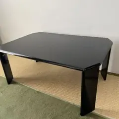 黒の角型ローテーブル