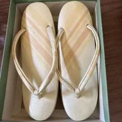 草履 クリーム色とオレンジのストライプ