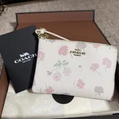 新品未使用　コーチ　リストレット　ポーチ
