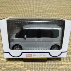 ダイハツ　タントカスタム　プルバックカー　ミニカー　非売品　シルバー系のサムネイル