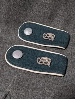 貴重　東ドイツ軍　ヴィルヘルム・ピーク軍政大学　卒業章 Yahoo!オークション - 東ドイツ ヴィルヘルム・ピーク軍政大学