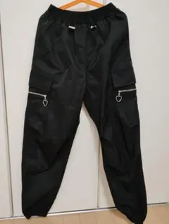 シャカシャカパンツ ハート型ジッパー付き