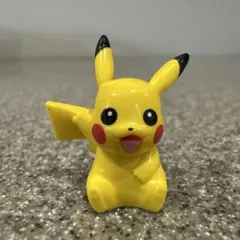 ポケモン　ポケットモンスター ピカチュウ フィギュア　当時物　任天堂