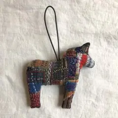 刺し子馬型オーナメント(右向06) 古布リメイク　午年　ダーラナホース風