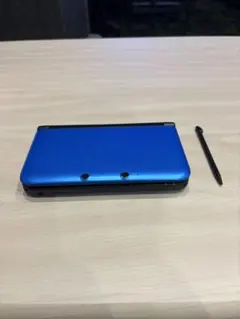 任天堂3DSLL ブルーXブラック　SDカード付
