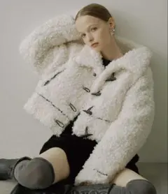 VIOLETTA ボアショートコート