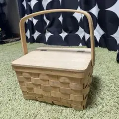 木製　蓋付きバスケット