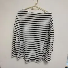白黒ストライプ 長袖Tシャツ ボートネック