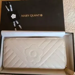 MARY QUANT アイボリー 長財布