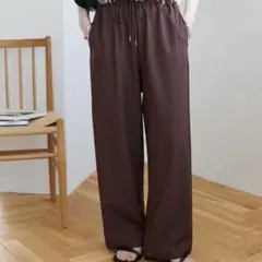 DISCOAT とろみイージーパンツ　ブラウンのサムネイル
