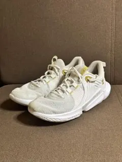 UNDER ARMOUR バスケットシューズ 27cm ホワイト/ゴールド