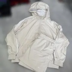 Nike ベージュ ジャケットとショートパンツセット XL